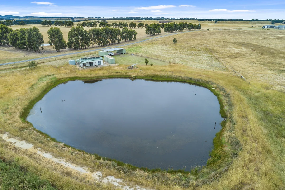 Additional image 11 of 301 Garrards Lane, Myrniong VIC 3341