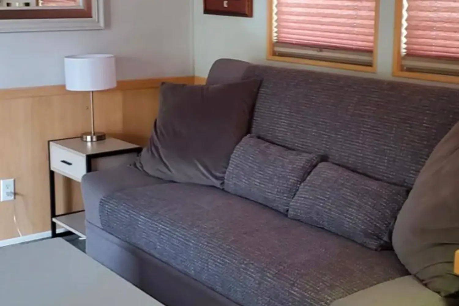 Additional image 6 of 4895 Lakeshore Road D36