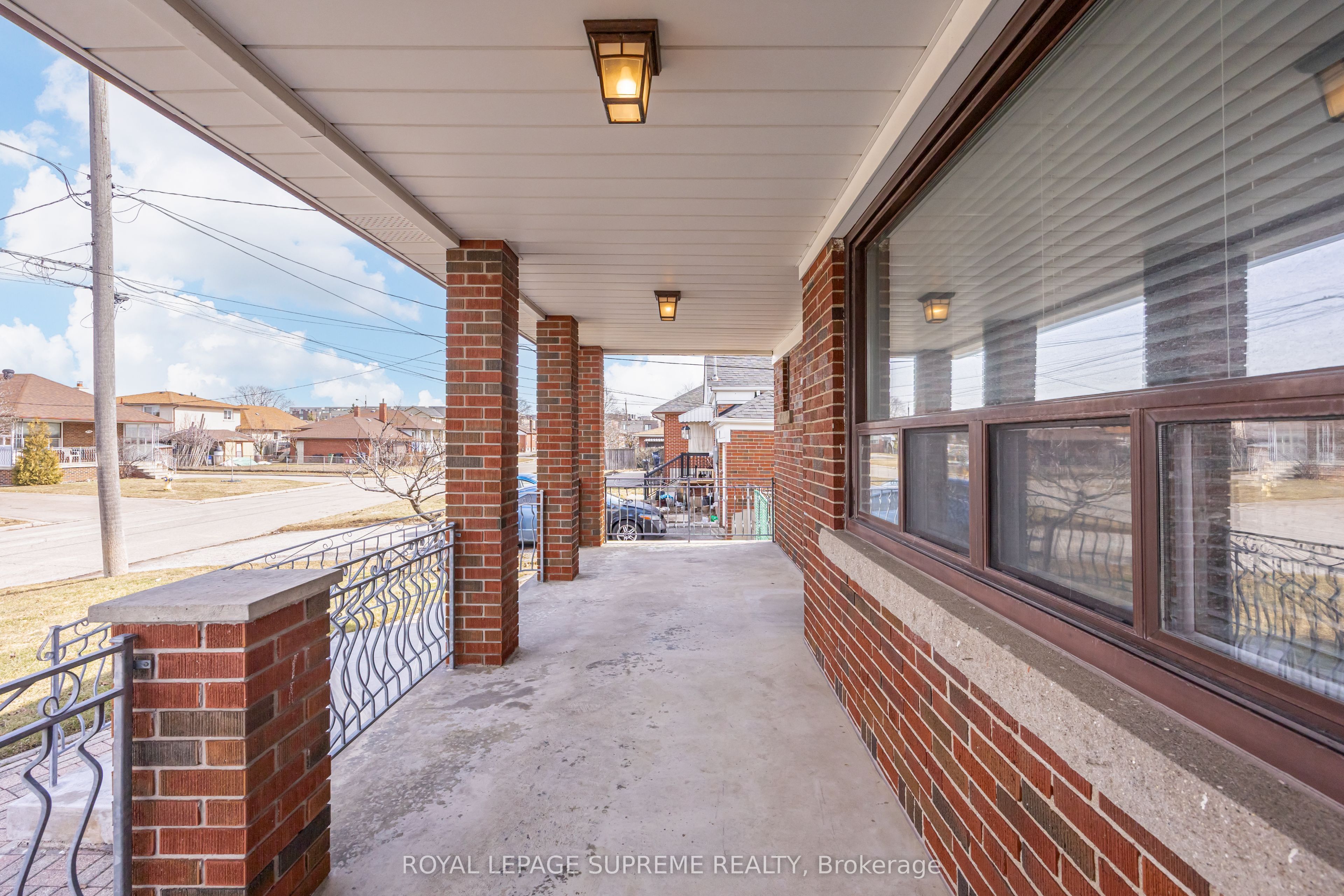 Additional image 4 of Main-55 Keelegate Drive, Toronto, ON, M3K 1X9