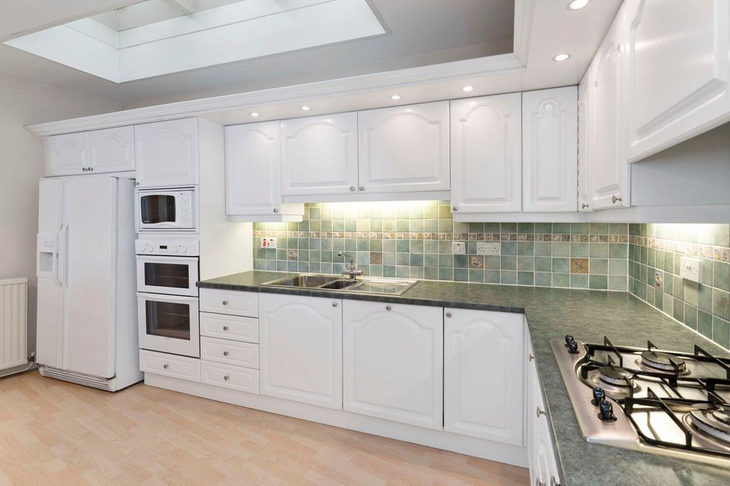 Additional image 16 of 2 bed flat for saleGolf Place, St Andrews KY16
