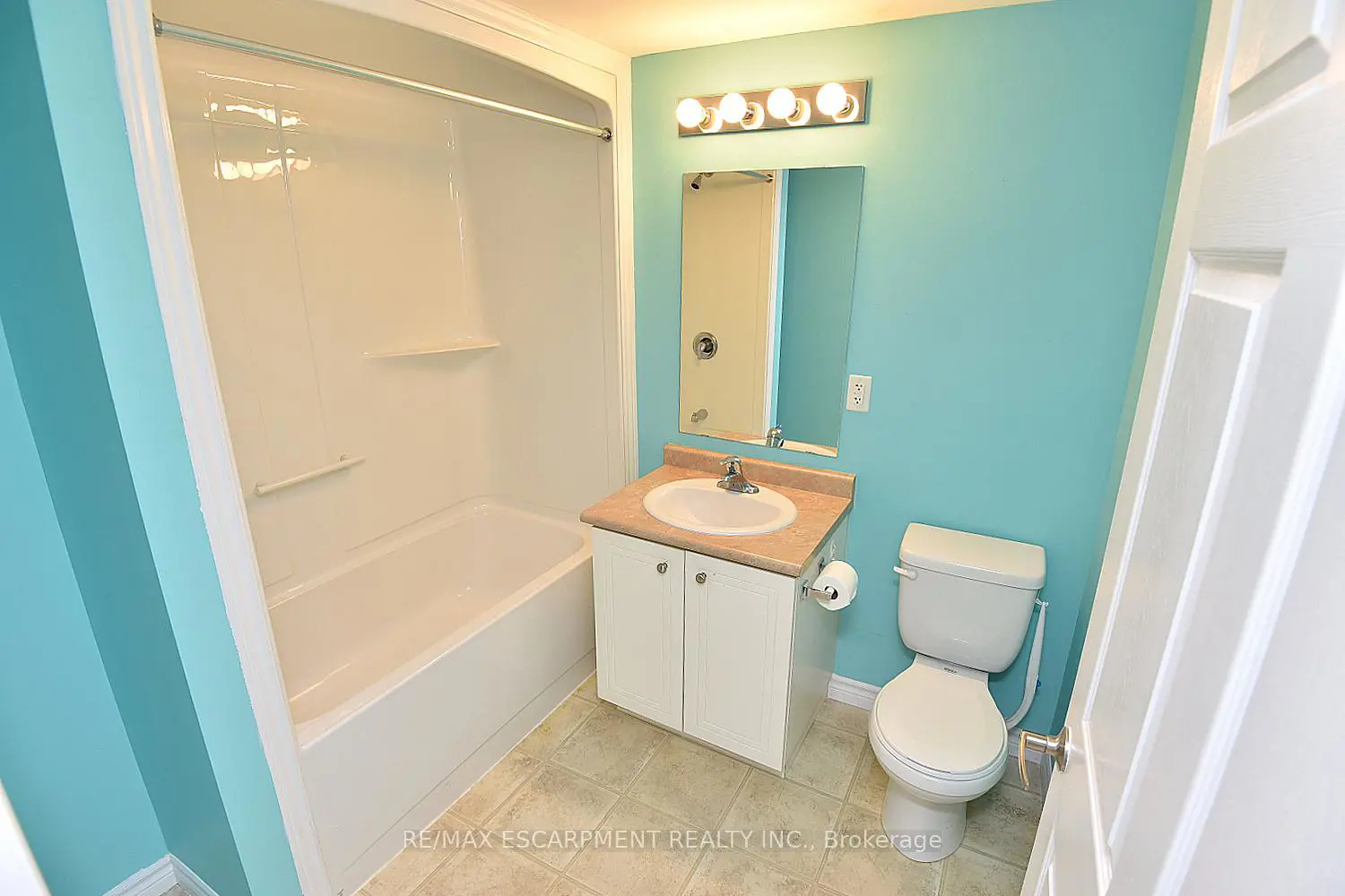 Additional image 13 of 505 Margaret Street 107