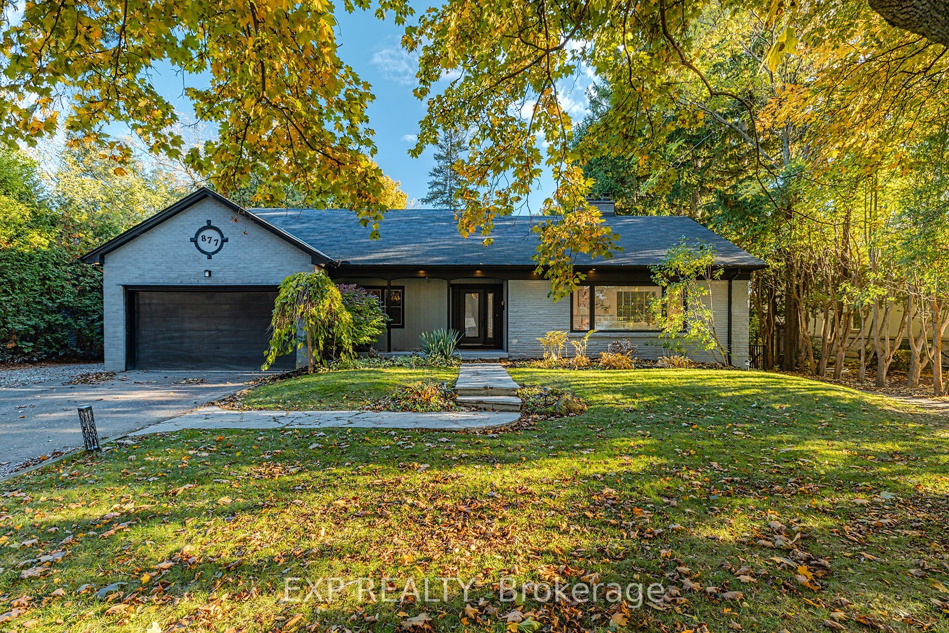 Primary image of 877 Kingsway Drive, Burlington, ON, L7T 3H8