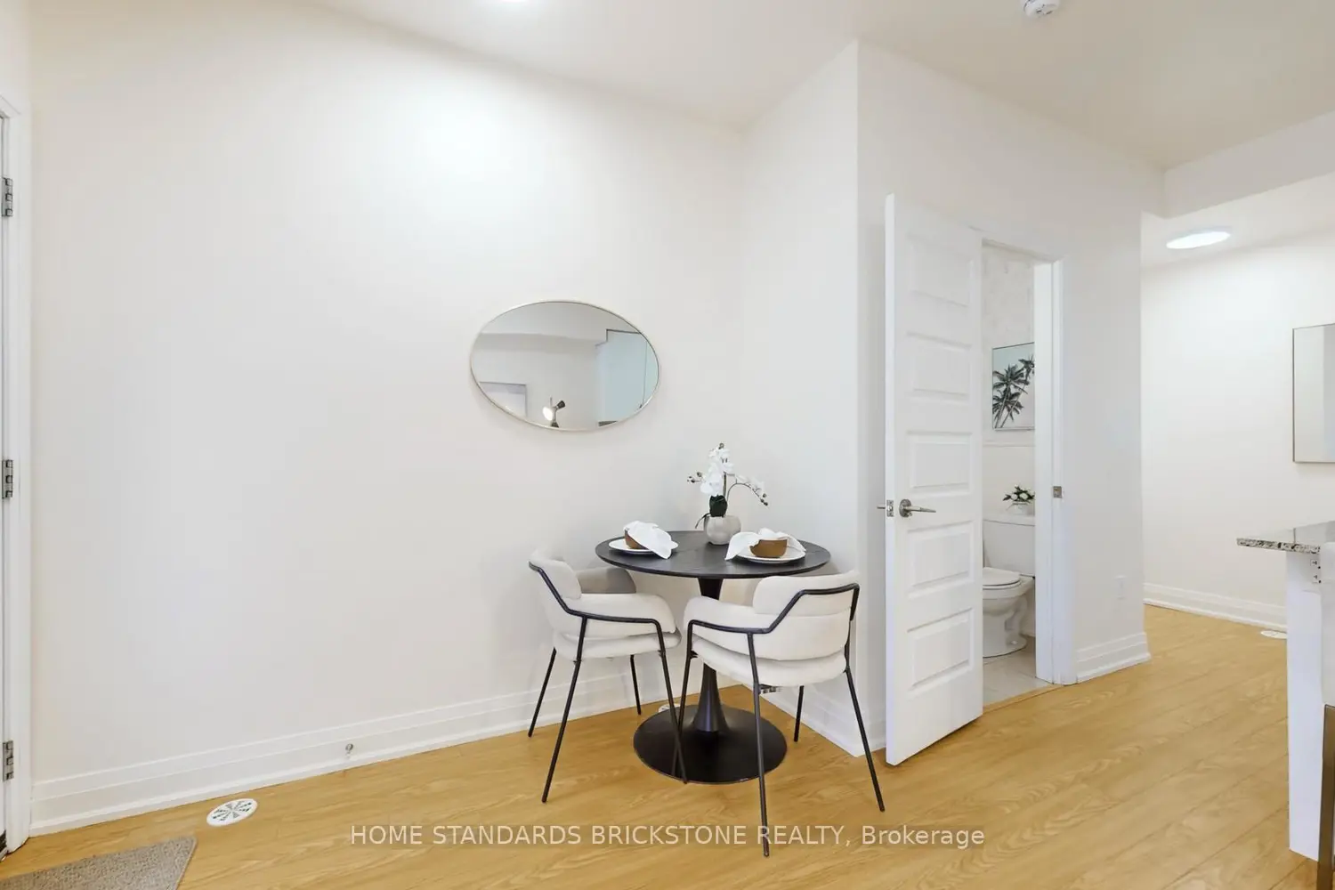 19 Eldora Avenue 53 photo 5