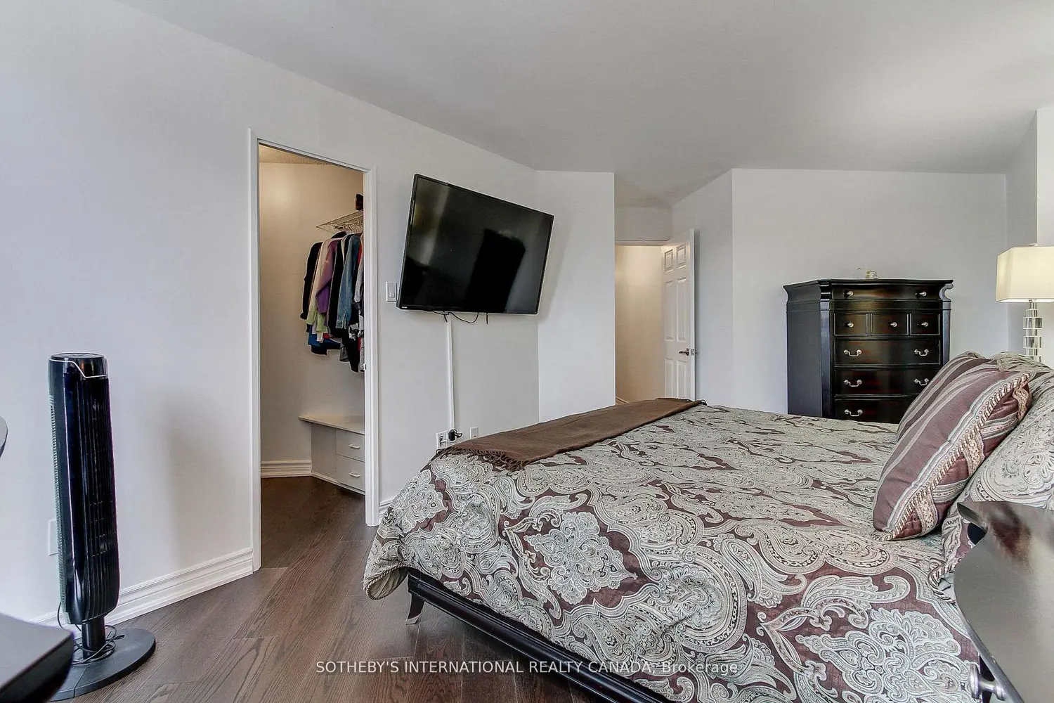 Additional image 9 of 40 Harding Boulevard 301