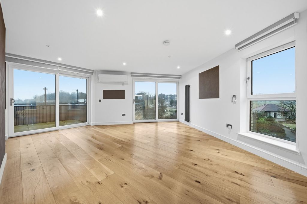 Additional image 5 of 3 bed flat for saleOld Bellsdyke Road, Larbert FK5