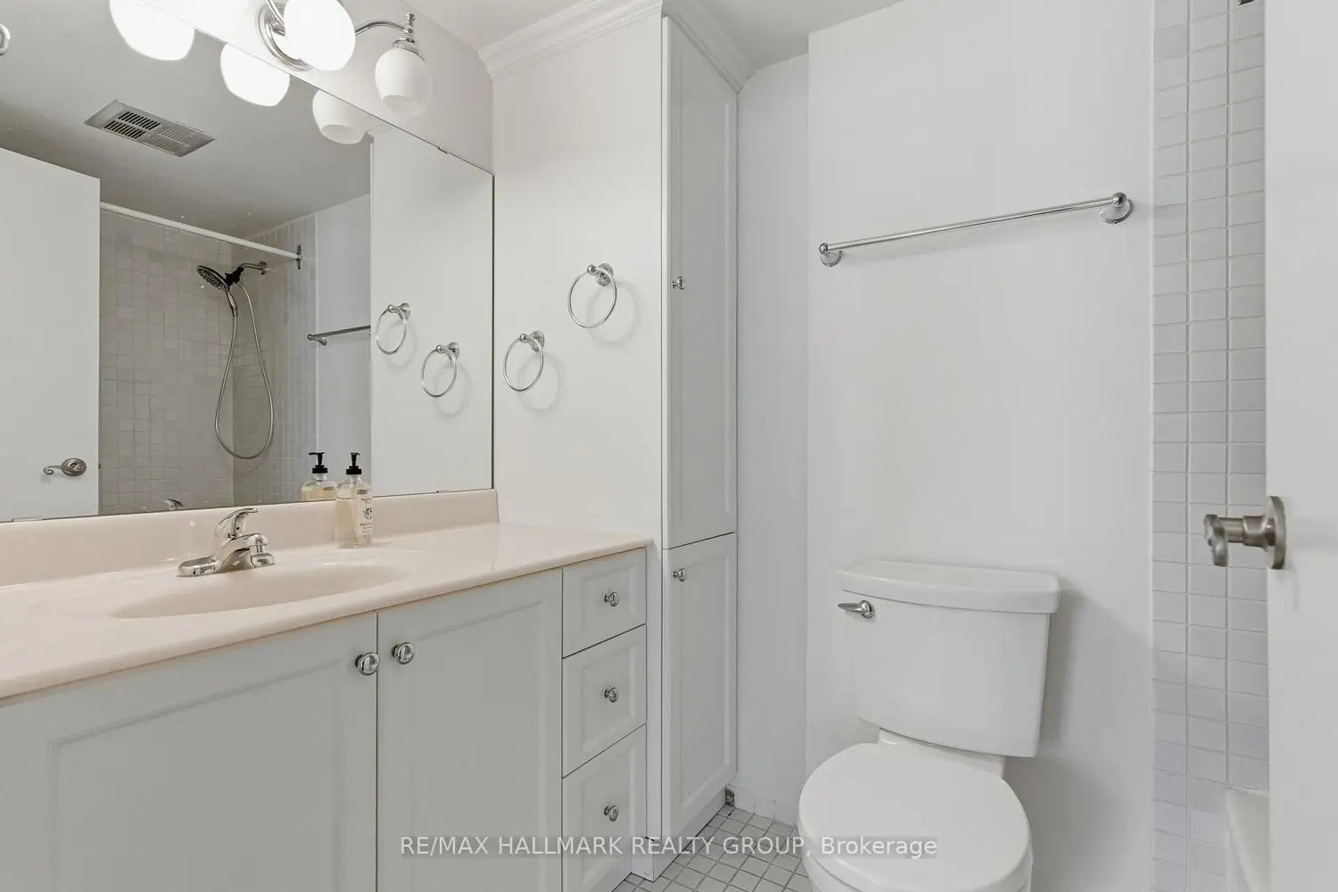 Additional image 7 of 2871 Richmond Road 411