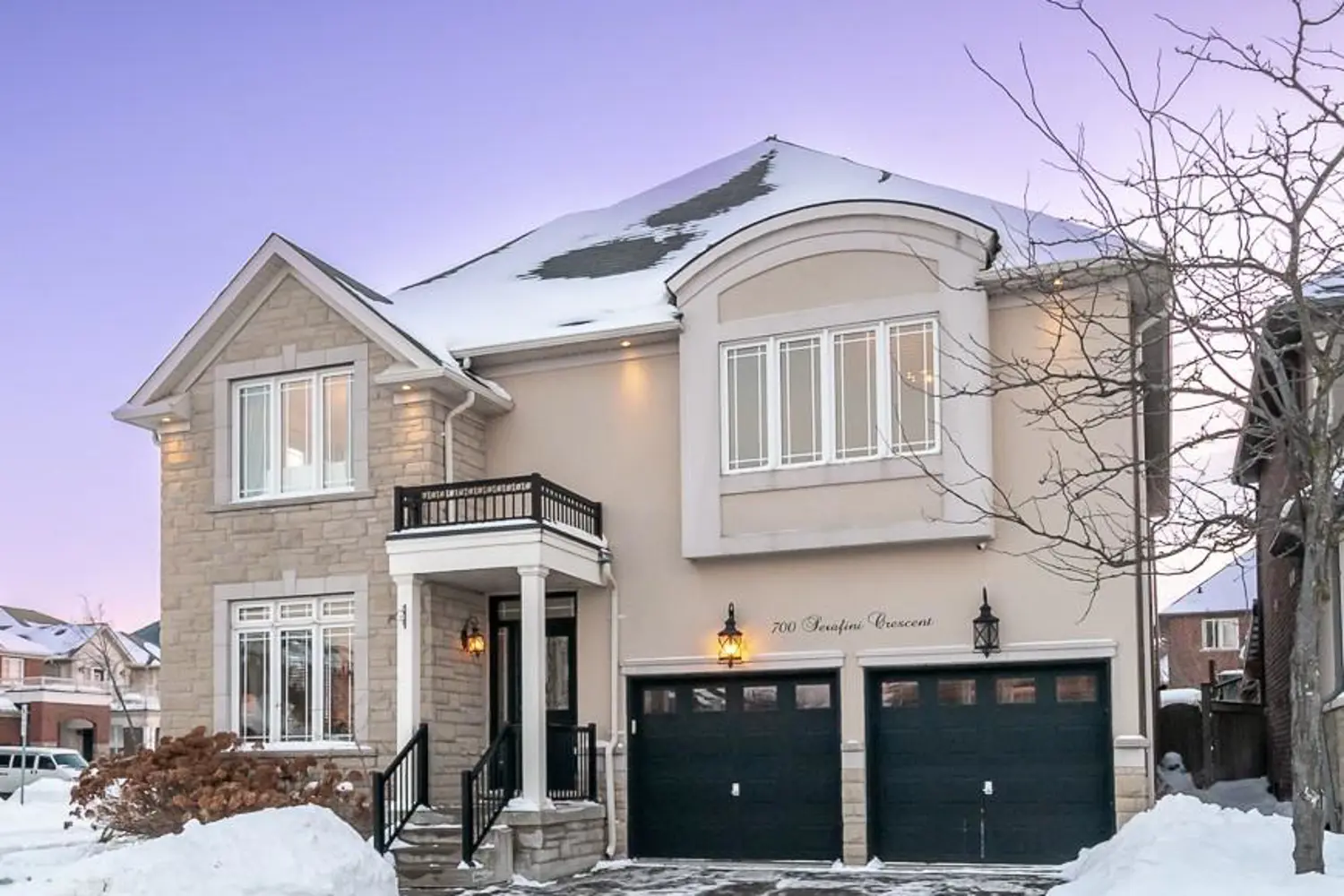700 Serafini Crescent photo 2