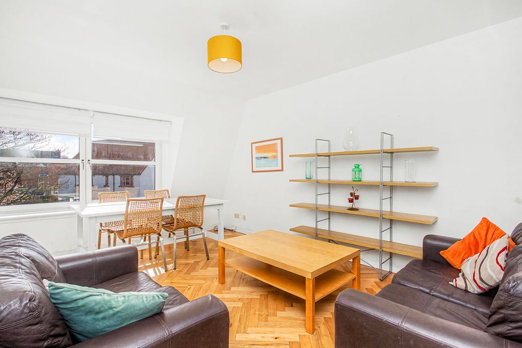 2 bed flat for sale6 Bramerton Court, 27 Dirleton Avenue, North Berwick EH39 photo 3