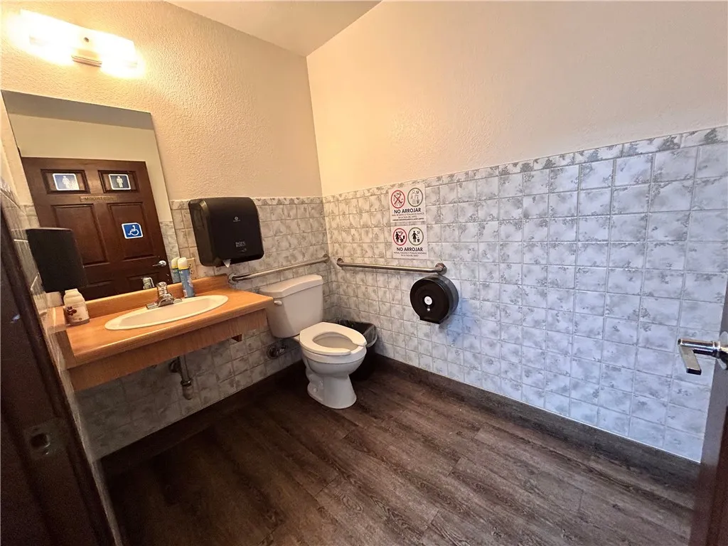 Additional image 79 of 1008 N Ross, Santa Ana, CA 92701