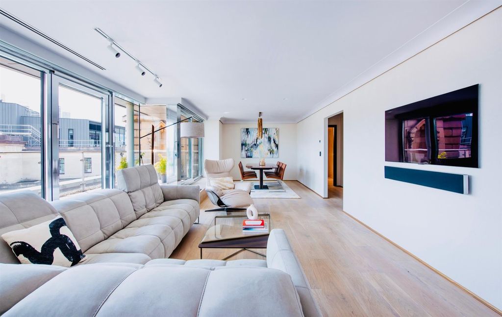 5 bed flat for saleCentury Buildings, St Mary's Parsonage, Manchester M3