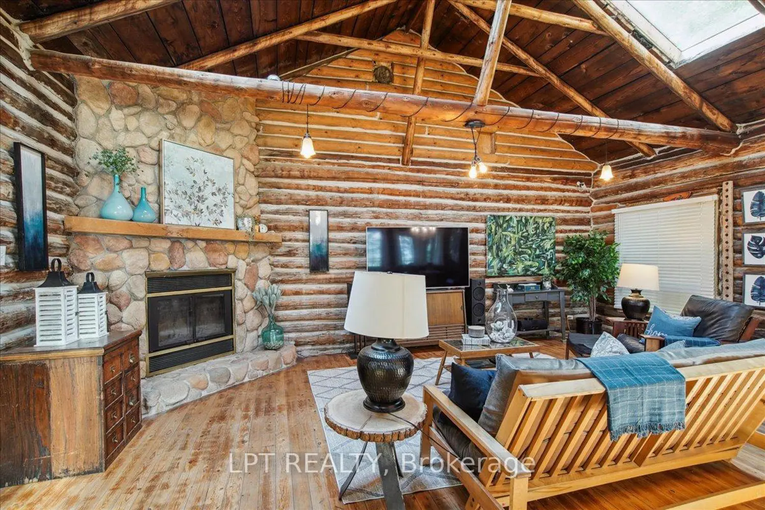 1689 Chief Joseph Snake Road photo 5