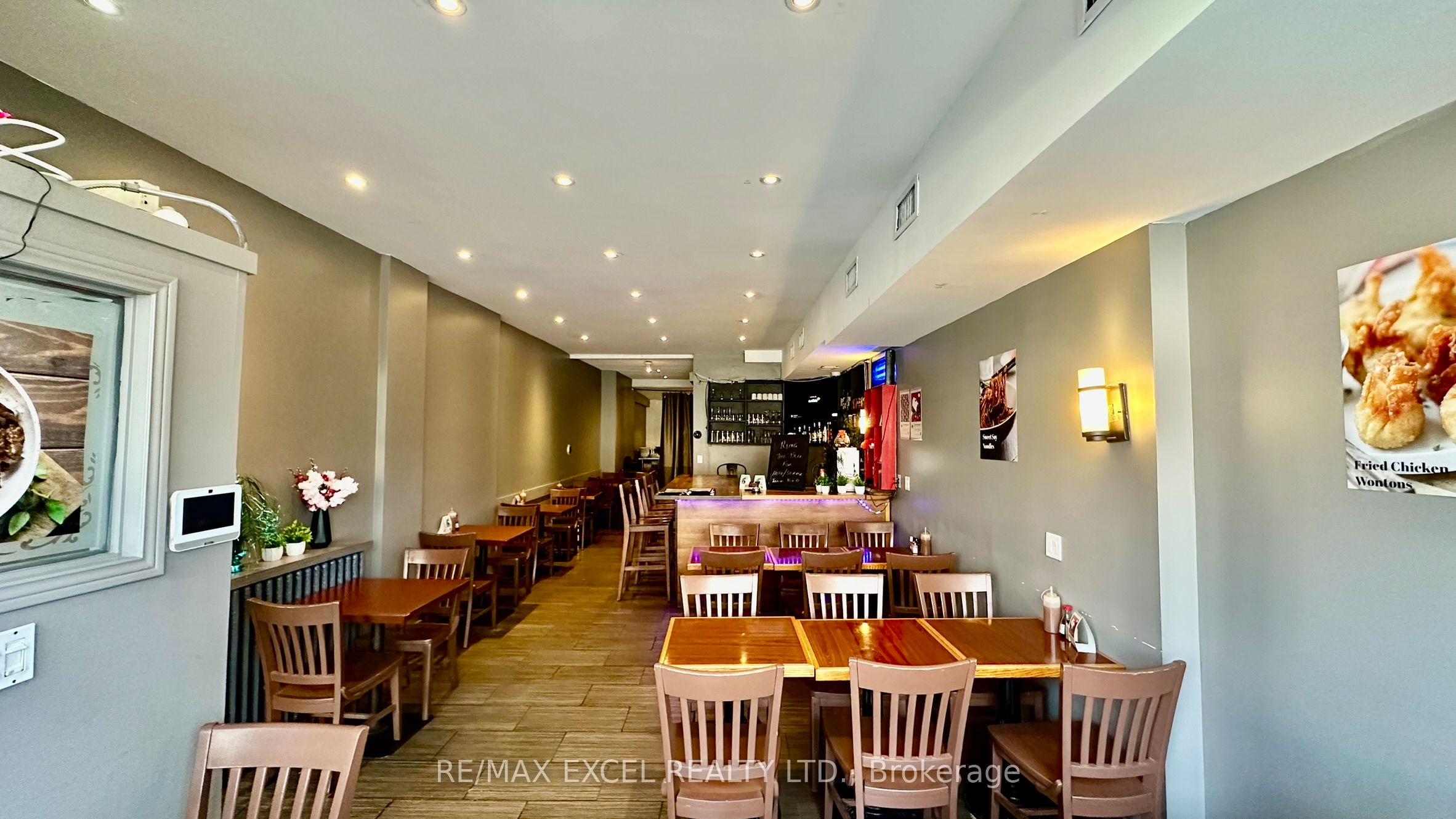 Additional image 6 of 371 Roncesvalles Avenue E, Toronto, ON, M6R 2M7
