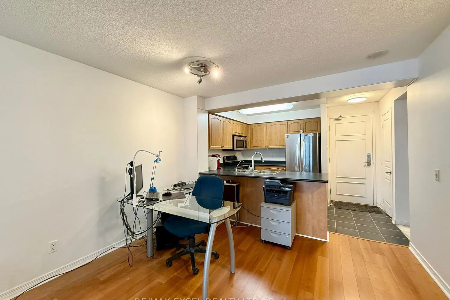 Additional image 8 of 350 Red Maple Road 712