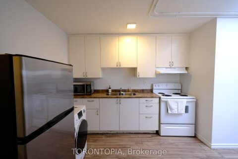 Additional image 8 of 3-821A Bloor Street W, Toronto, ON, M6G 1M1