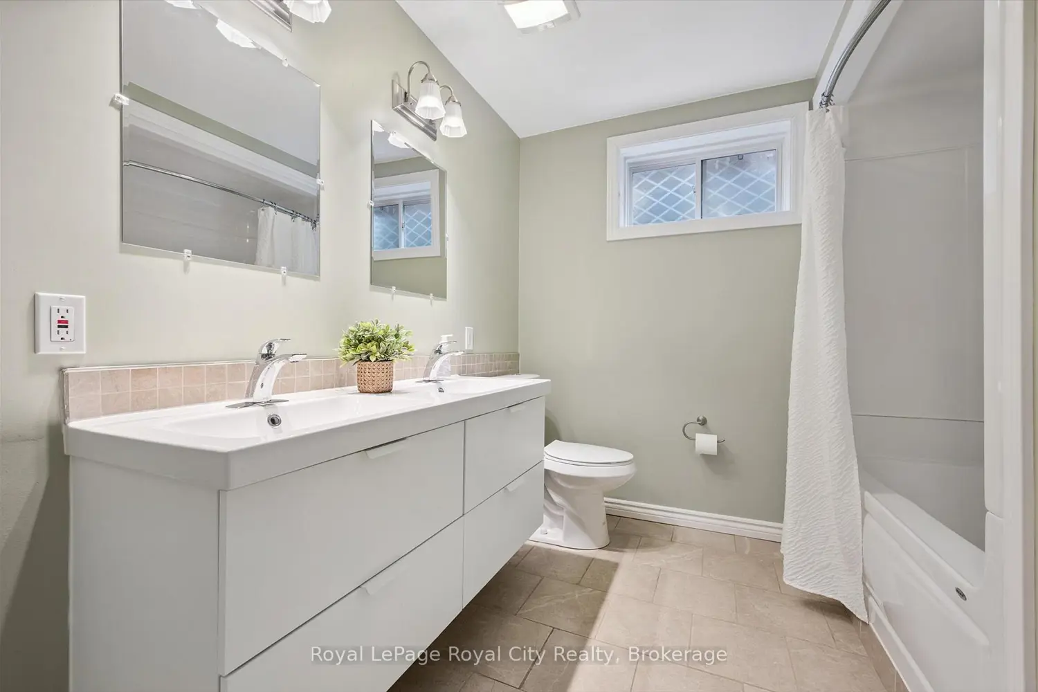 Additional image 18 of 60A Eastview Road