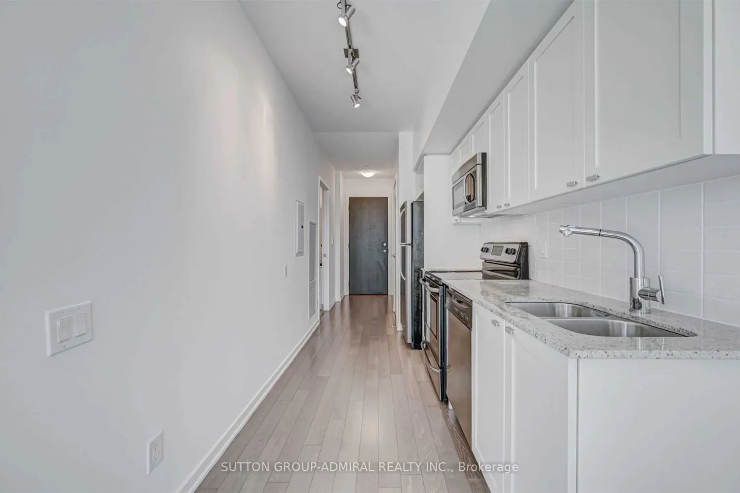 Additional image 5 of 105 The Queensway Avenue 413