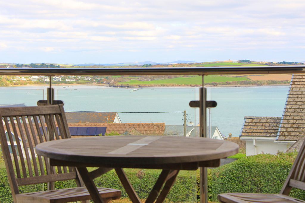 2 bed flat for saleSamphire, Padstow PL28 photo 2