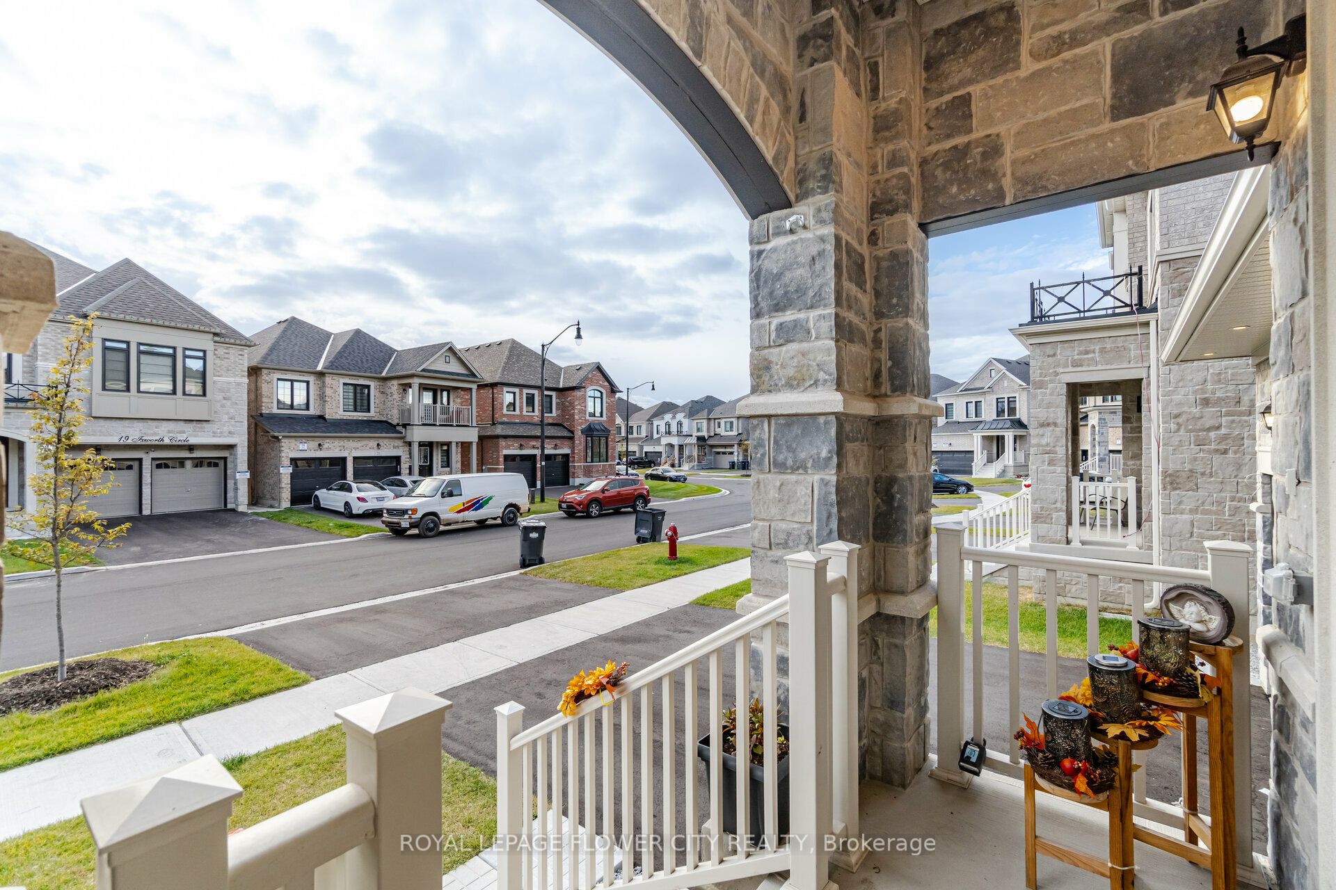 Additional image 5 of 8 Ixworth Circle, Brampton, ON, L6Y 6J8