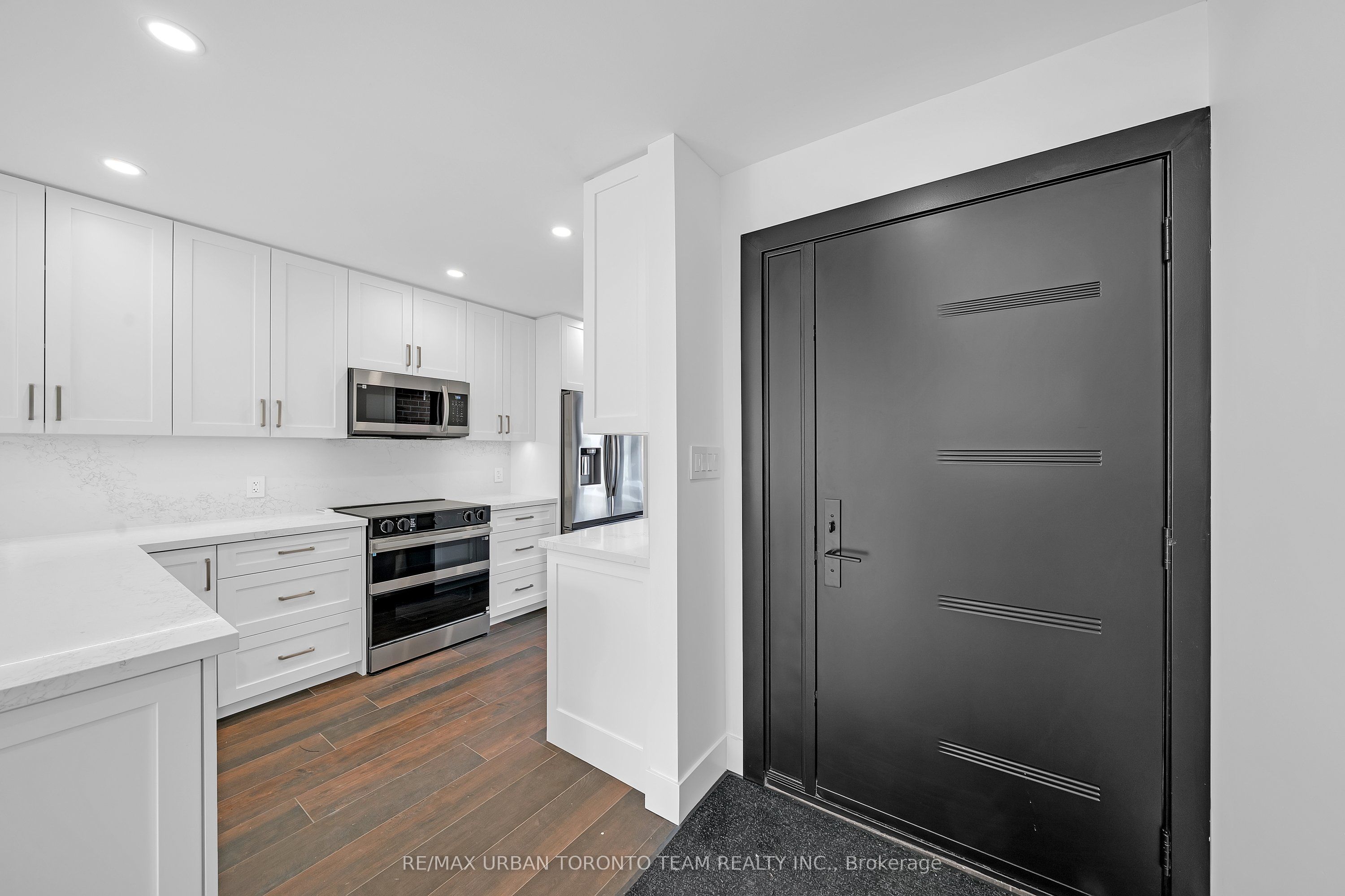 Additional image 5 of 5 Wascana Avenue, Toronto, ON, M5A 1V6