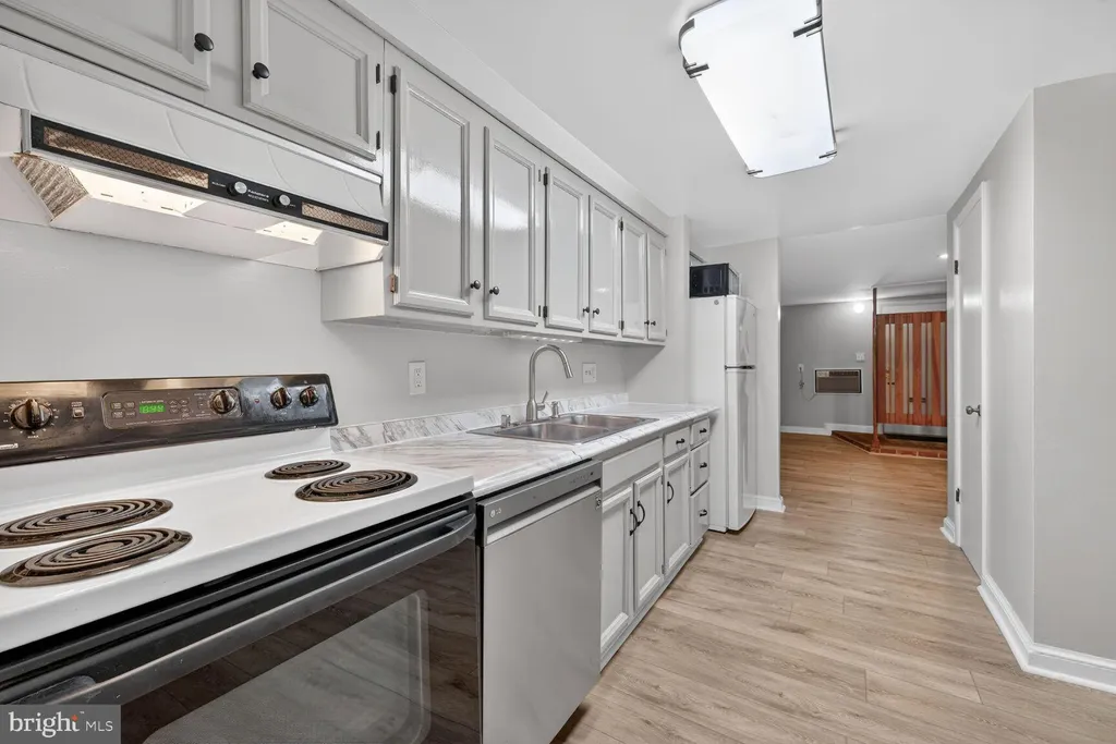 Additional image 9 of 2007 Kalorama Road NW Unit B, Washington, DC 20009