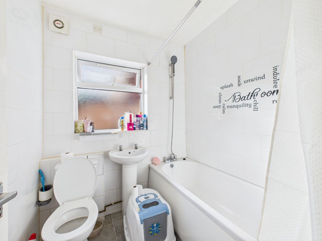 Additional image 10 of 4 bed flat for saleLouis Street, Hull HU3