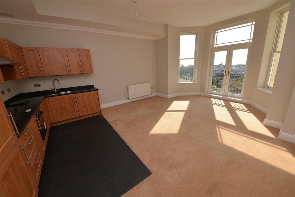 Additional image 18 of 2 bed flat for saleNarberth Road, Tenby SA70