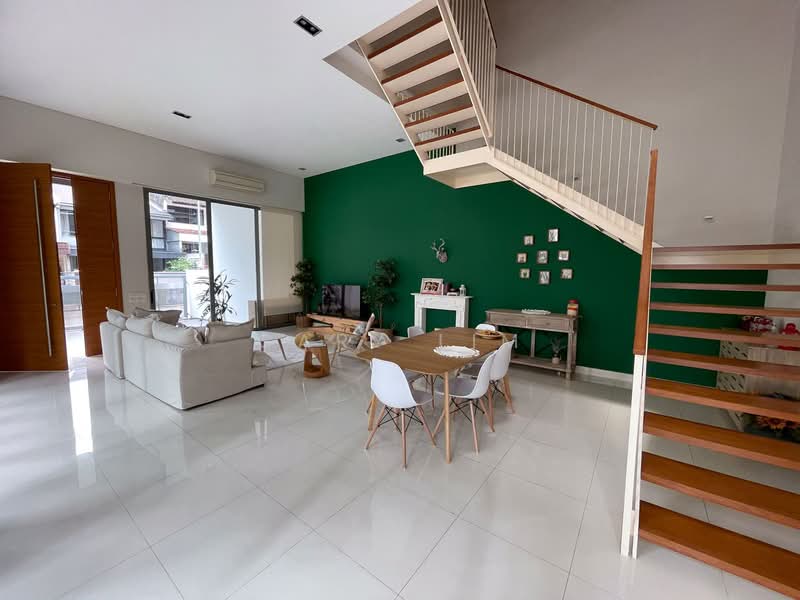 Additional image 2 of Mount Elizabeth Road