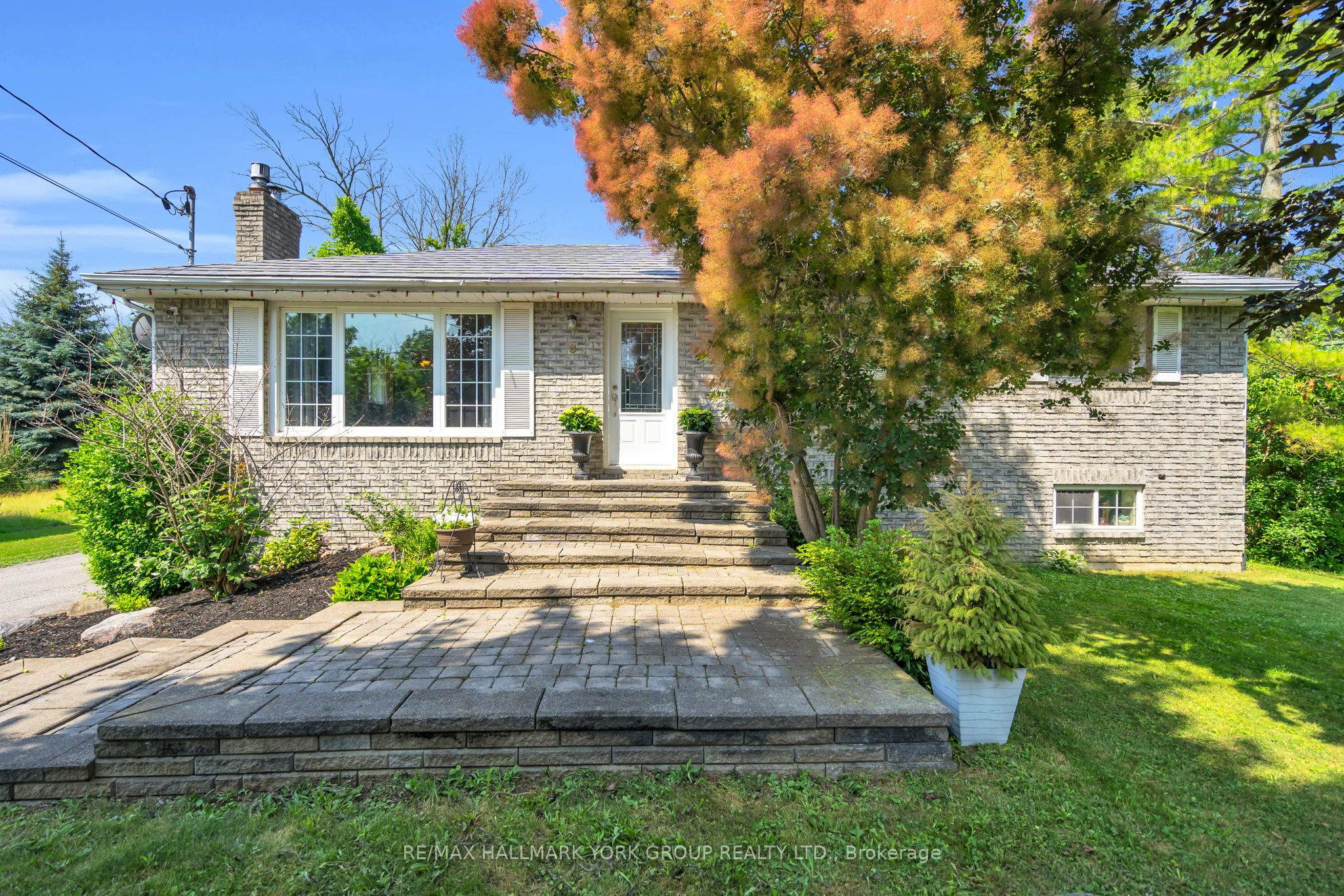 8 Rushton Road, Georgina, ON, L0E 1S0