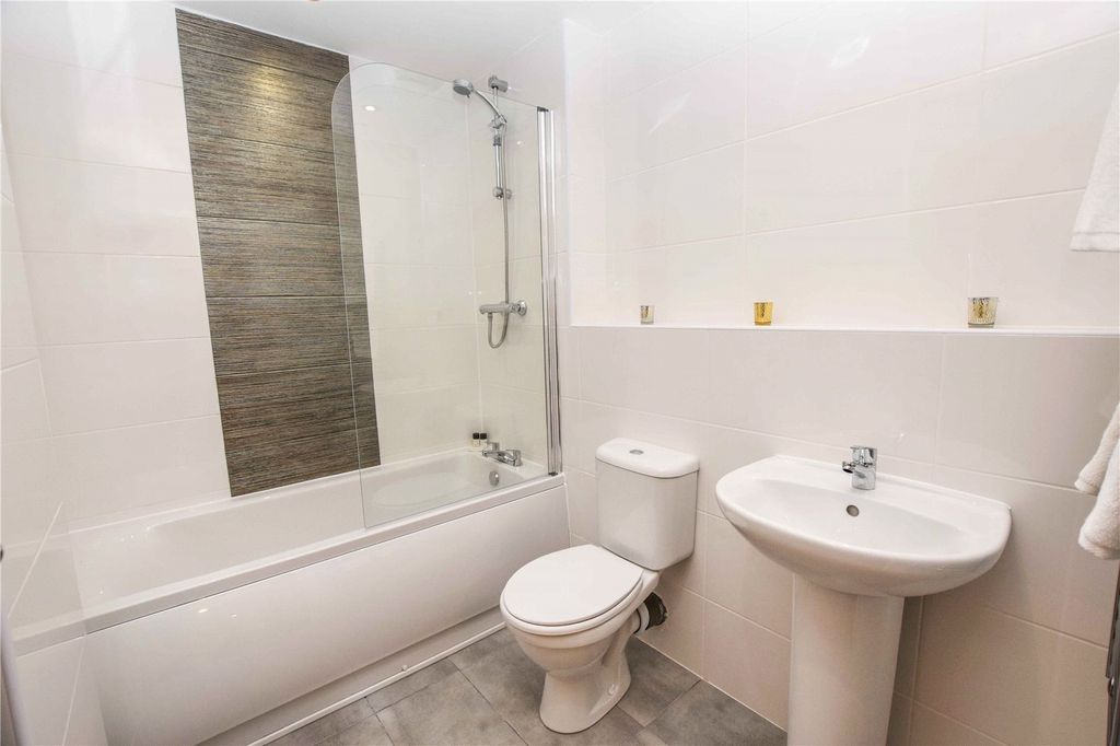 Additional image 8 of 2 bed flat for saleAcre House Portfolio, 20 Benbow Street, Sale, Cheshire M33