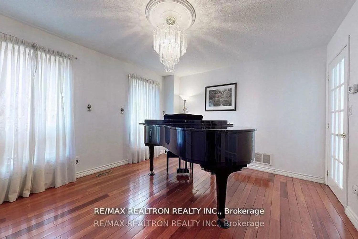 Additional image 5 of 72 Spanhouse Crescent