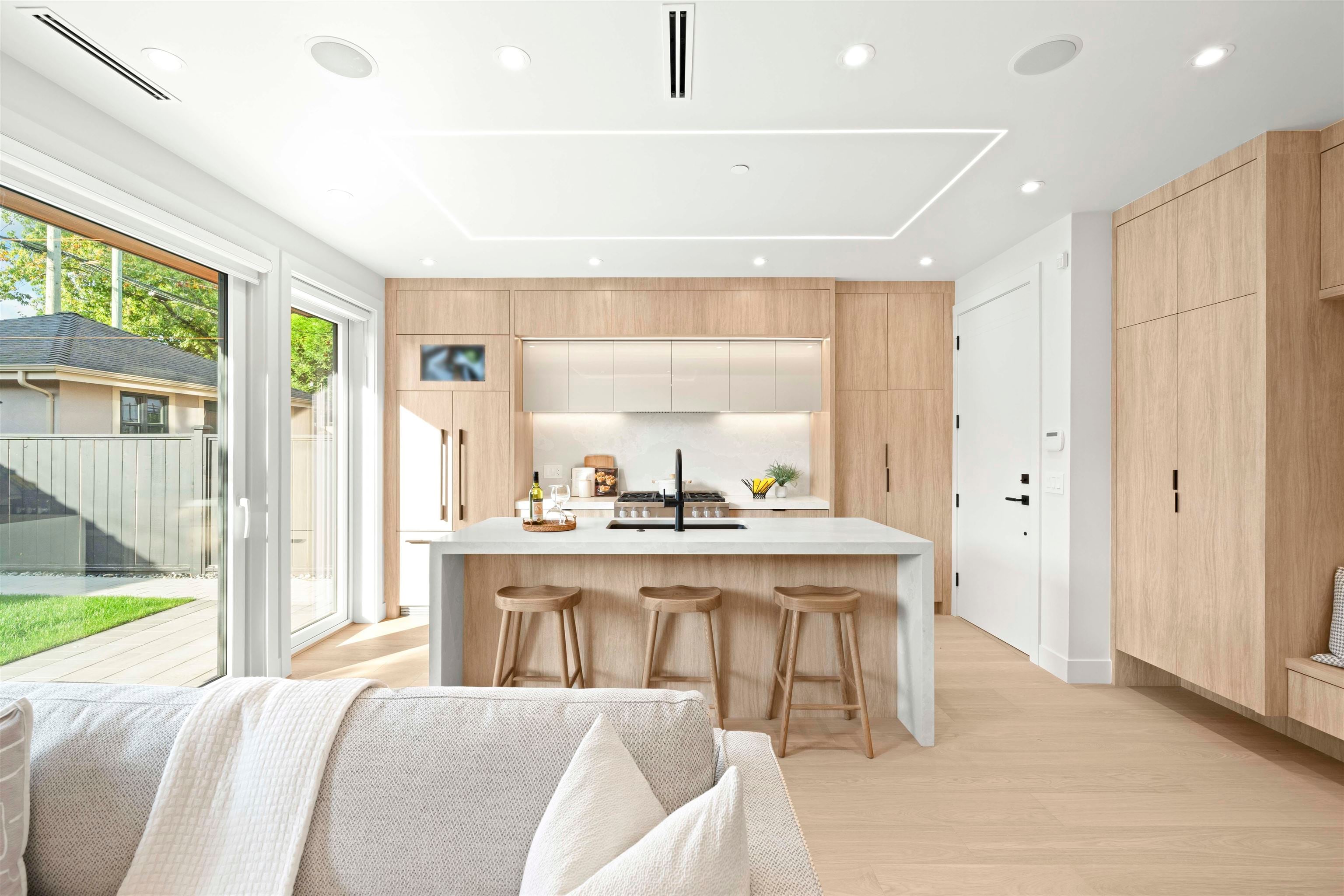 2-3466 W 22nd Avenue, Vancouver, BC, V6S 1J2