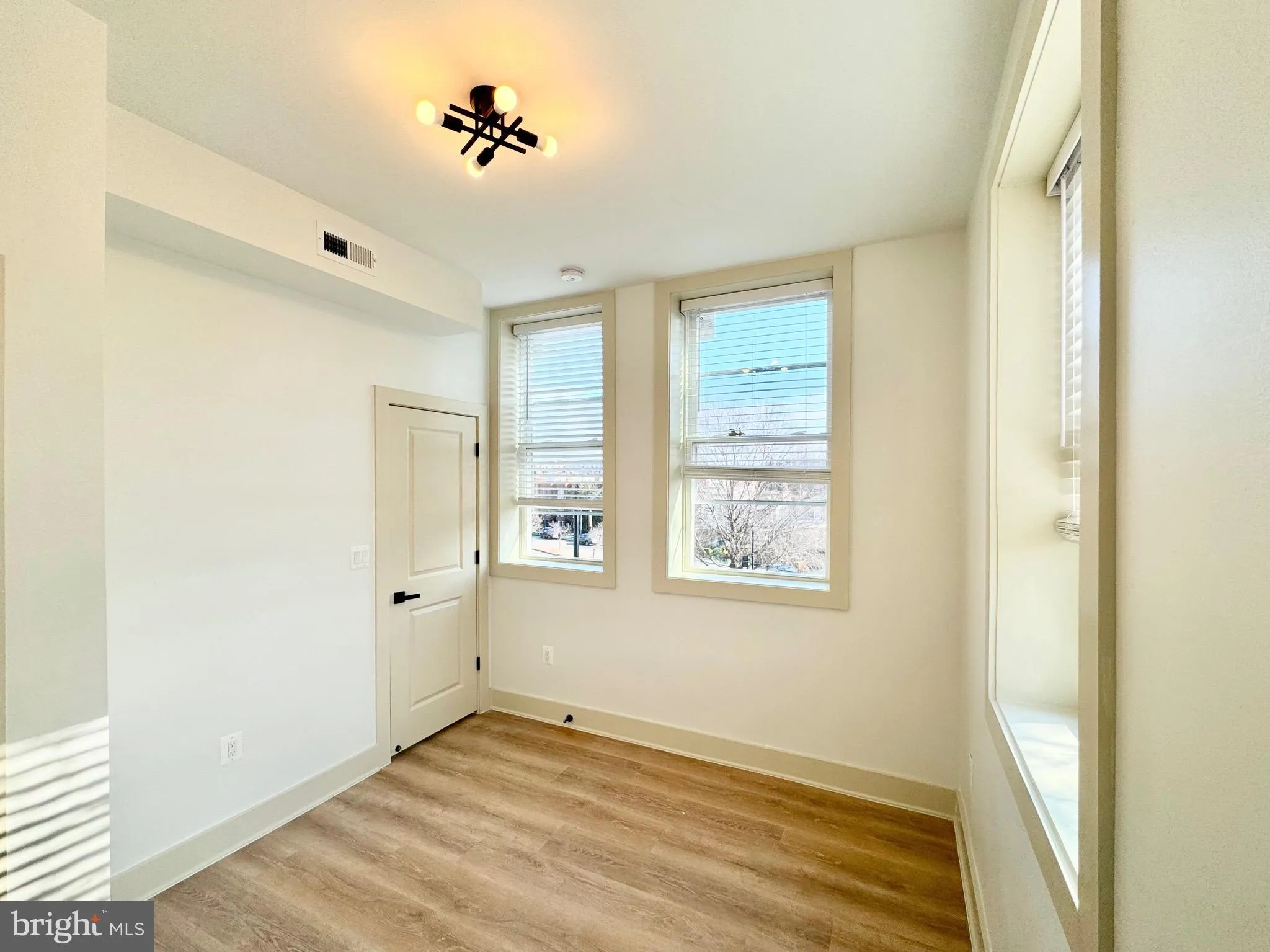 Additional image 29 of 1802 11th Street NW Unit 3B, Washington, DC 20001