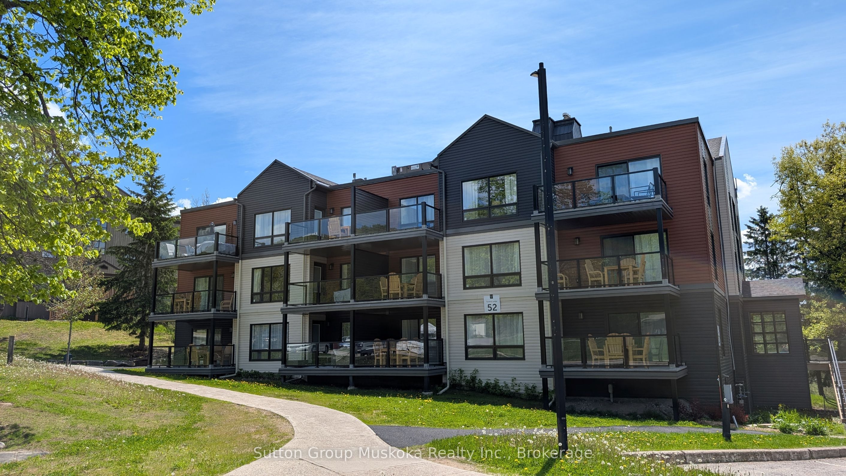 Additional image 2 of 52-305-1235 Deerhurst Drive, Huntsville, ON, P1H 2E8