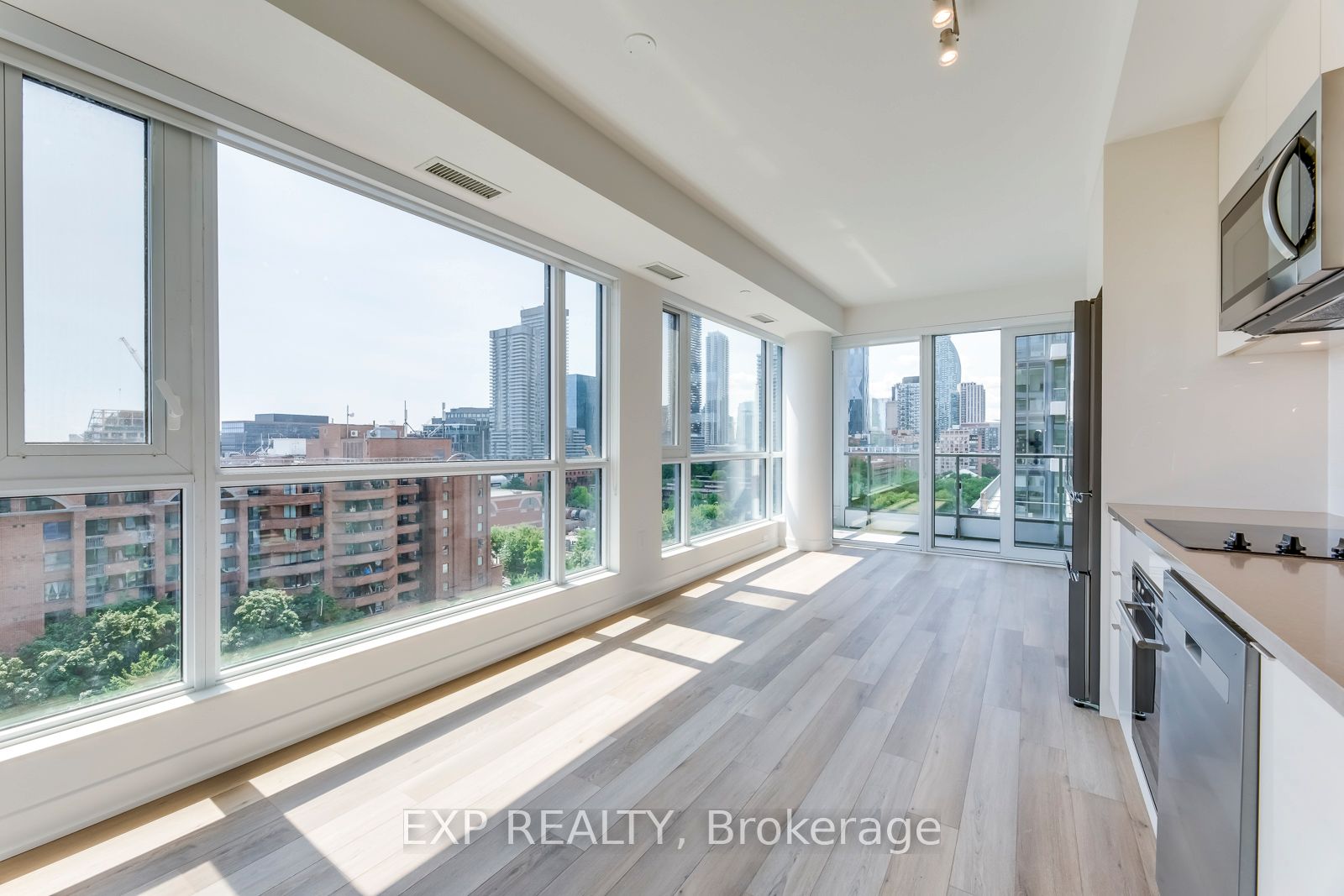 Additional image 5 of 824 SE-60 Princess Street, Toronto, ON, M5A 2C7