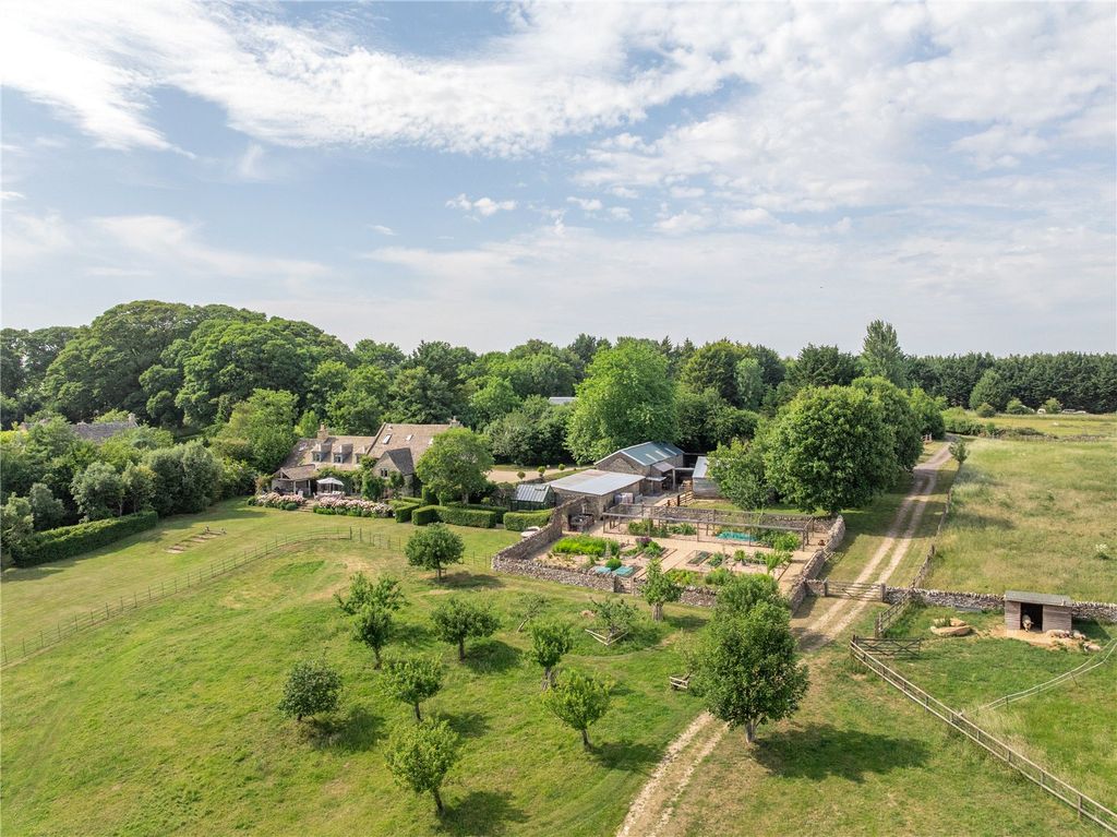 7 bed detached house for saleCold Aston, Bourton-On-The-Water, Cheltenham, Gloucestershire GL54 photo 3