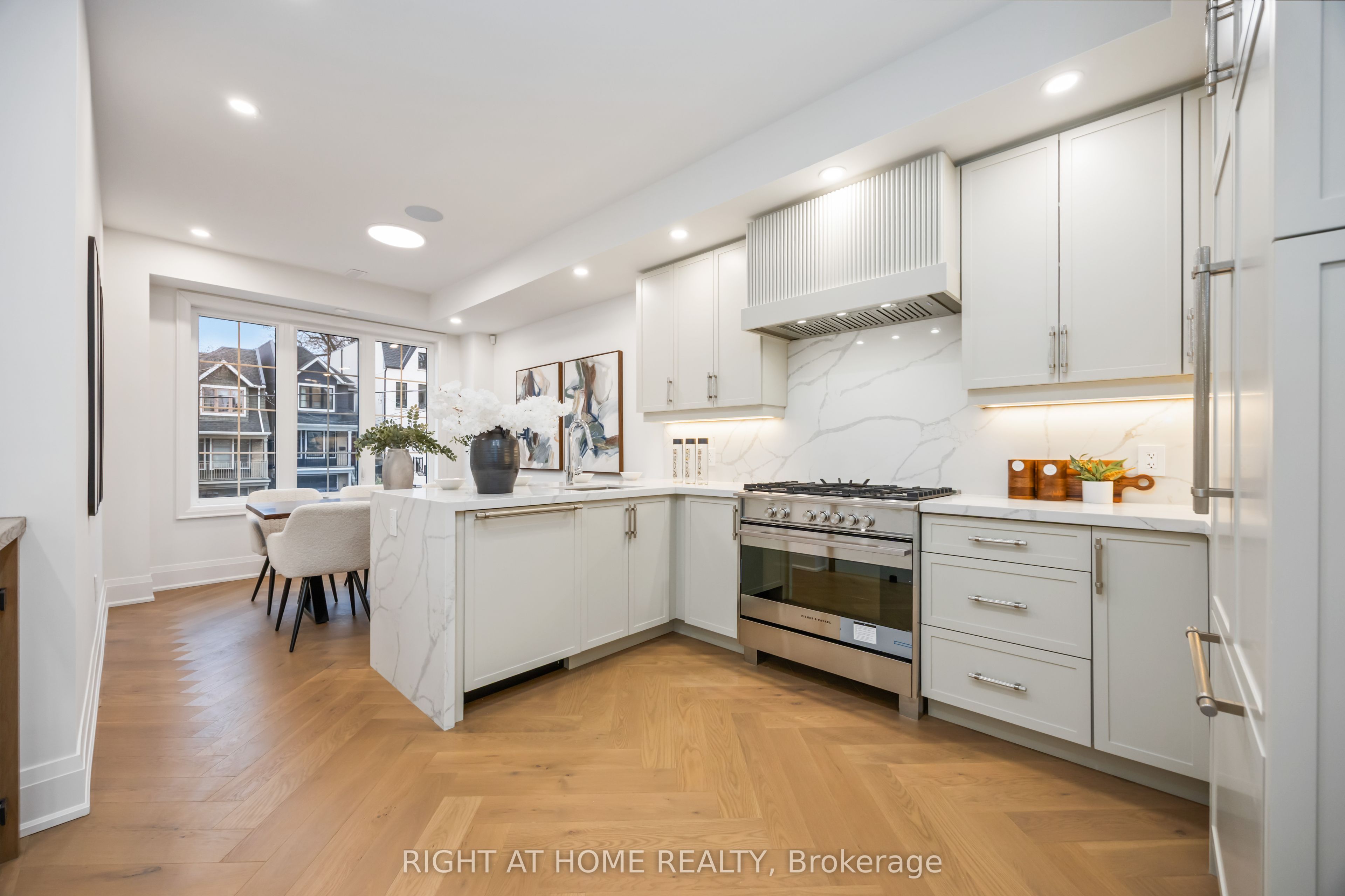 Additional image 2 of 34A Morningside Avenue, Toronto, ON, M6S 1C4