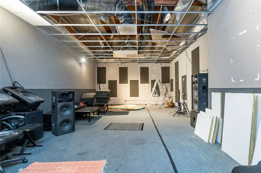 Additional image 24 of 2720 N Ontario St, Burbank, CA 91504