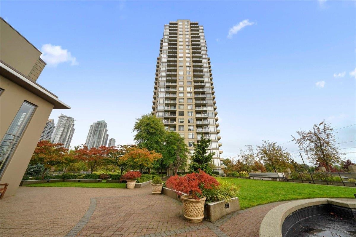1206-2355 Madison Avenue, Burnaby, BC, V5C 0B3