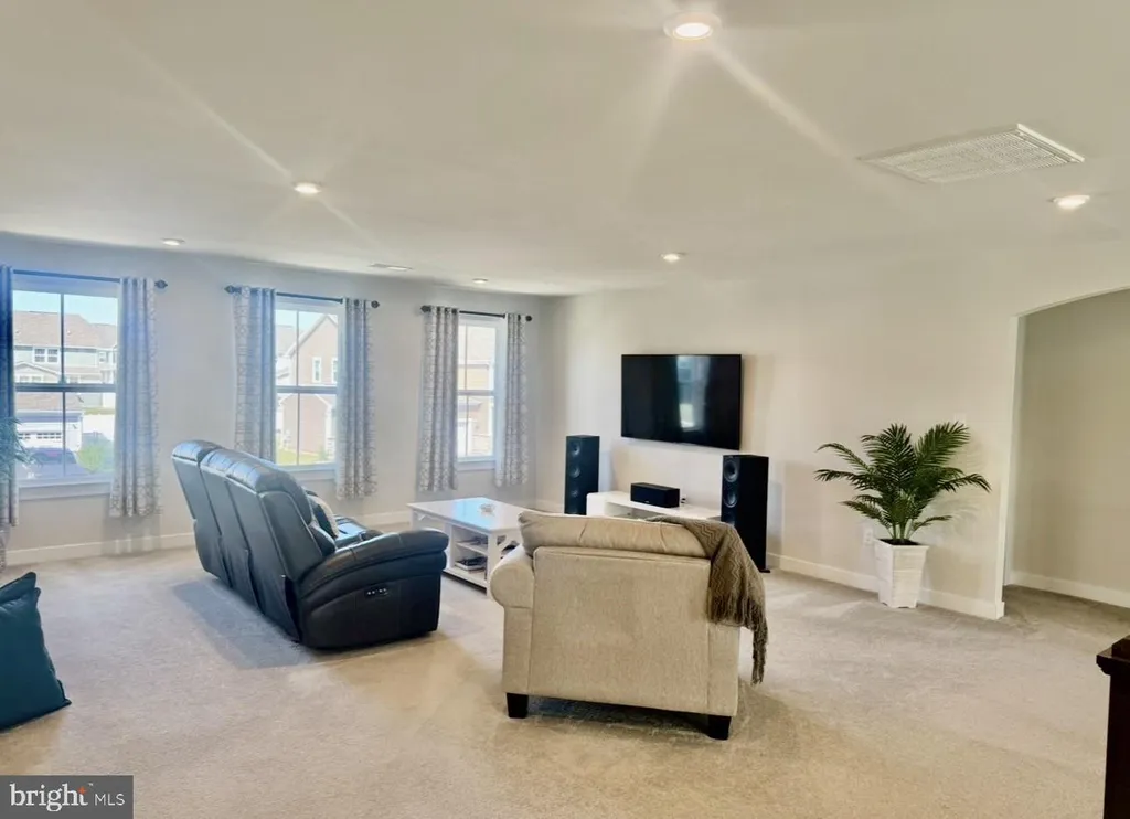 Additional image 10 of 610 Spring Hollow Drive, Middletown, DE 19709