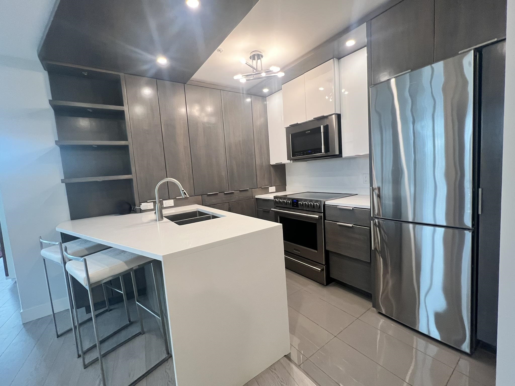 Additional image 4 of 607-989 Nelson Street, Vancouver, BC, V6Z 2S1