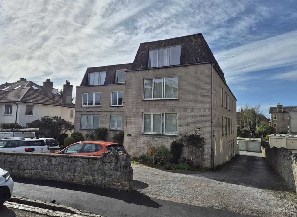 2 bed flat for saleTrewartha Park, Weston-Super-Mare BS23
