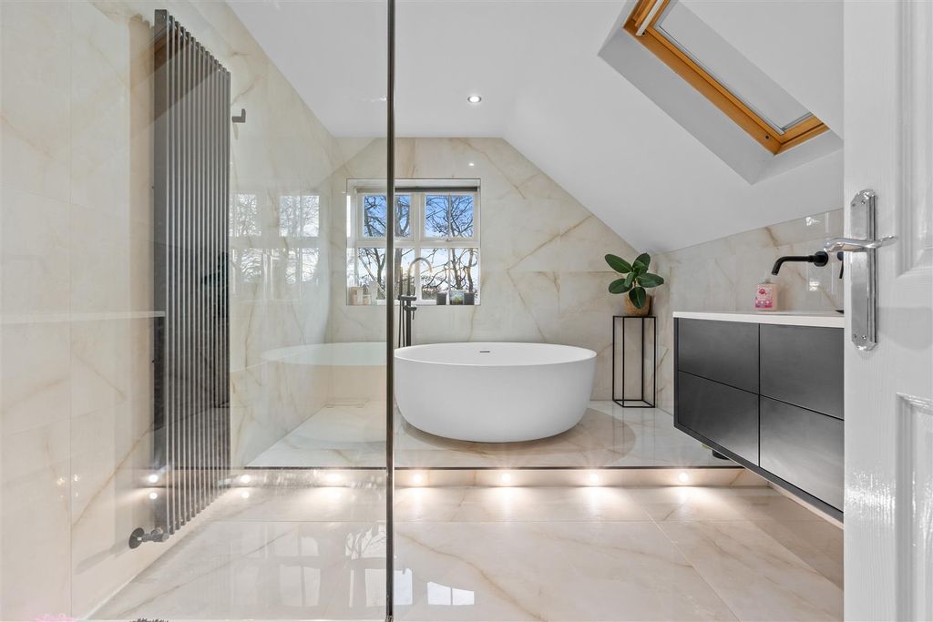 Additional image 27 of 6 bed detached house for salePark Drive, Hartlepool TS26