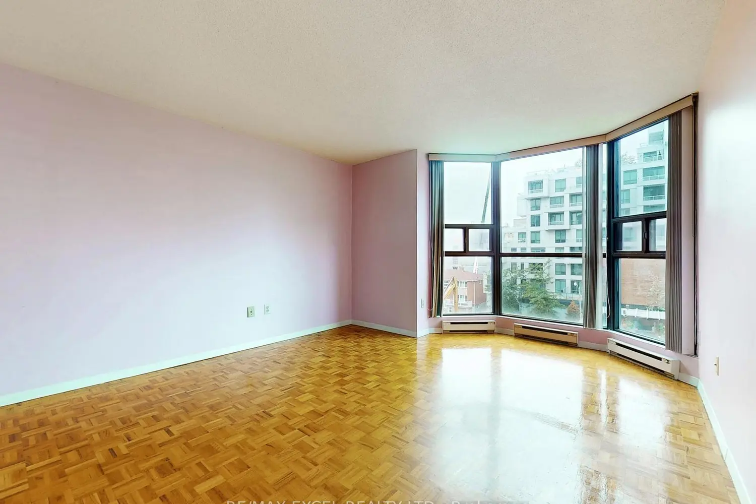 Additional image 8 of 188 Spadina Avenue 406