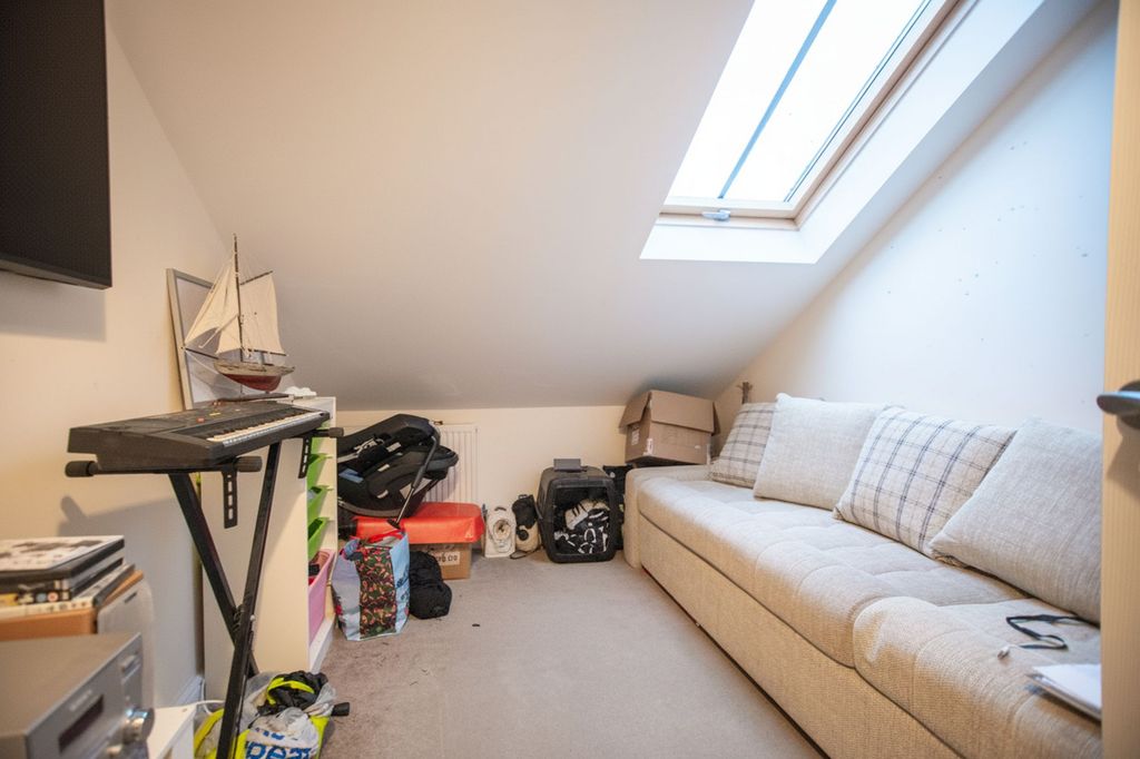 Additional image 27 of 5 bed semi-detached house for saleEastbourne Road, Hornsea HU18