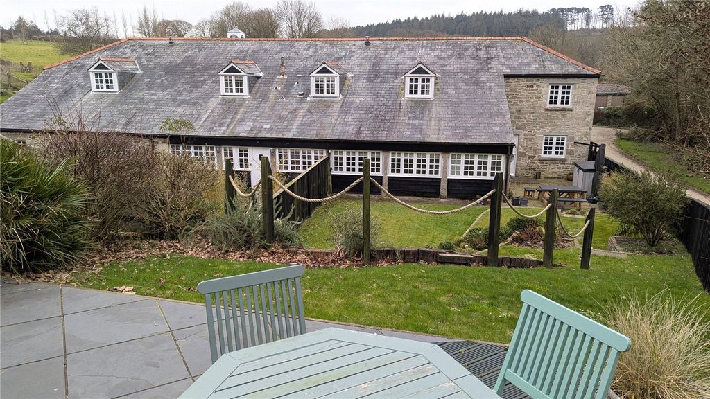 4 bed detached house for saleLadock, Truro, Cornwall TR2 photo 2