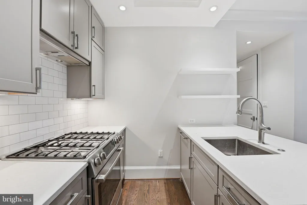 Additional image 10 of 418 7th Street SE Unit 101, Washington, DC 20003