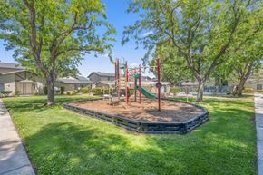 Additional image 4 of 43253 20th St., Lancaster, CA, 93534