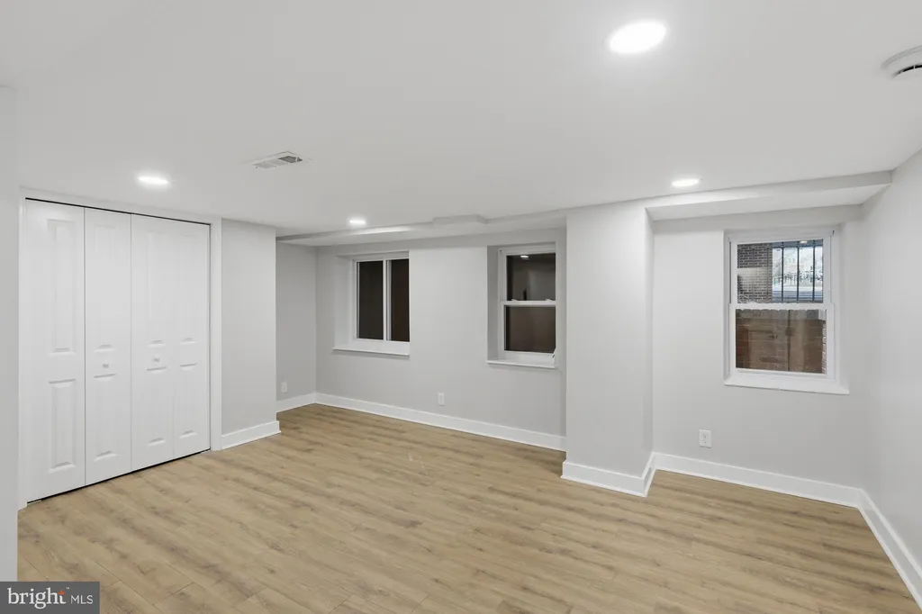 Additional image 14 of 2388 Champlain Street NW APT 1, Washington, DC 20009