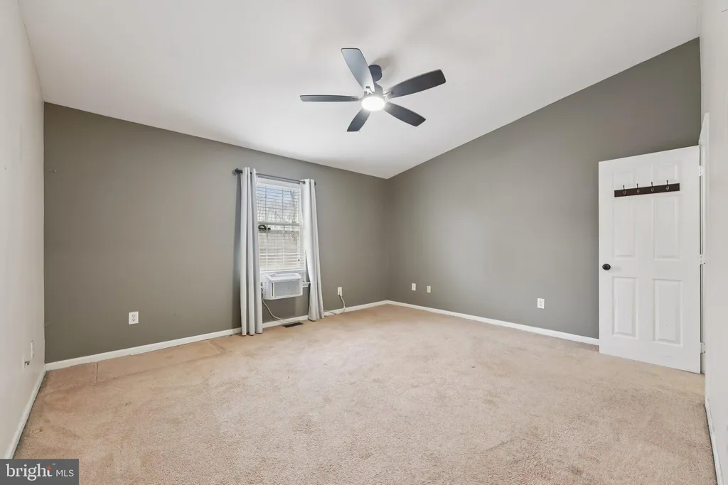 Additional image 11 of 137 Creekside Court, Newark, DE 19702