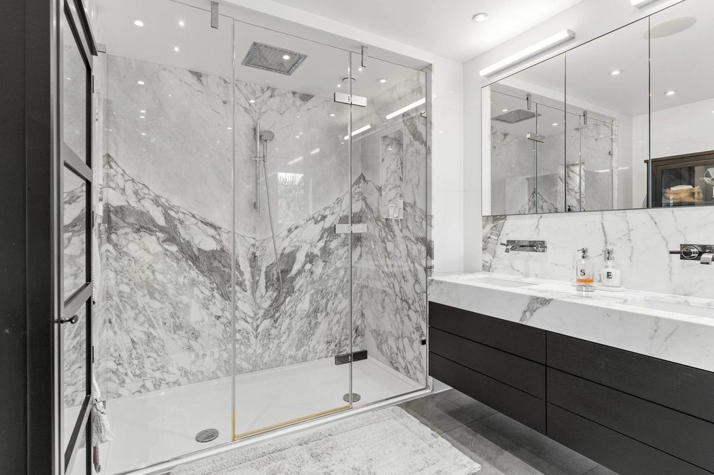 Additional image 46 of 6 bed detached house for saleRoundwood Avenue, Hutton Mount, Brentwood CM13